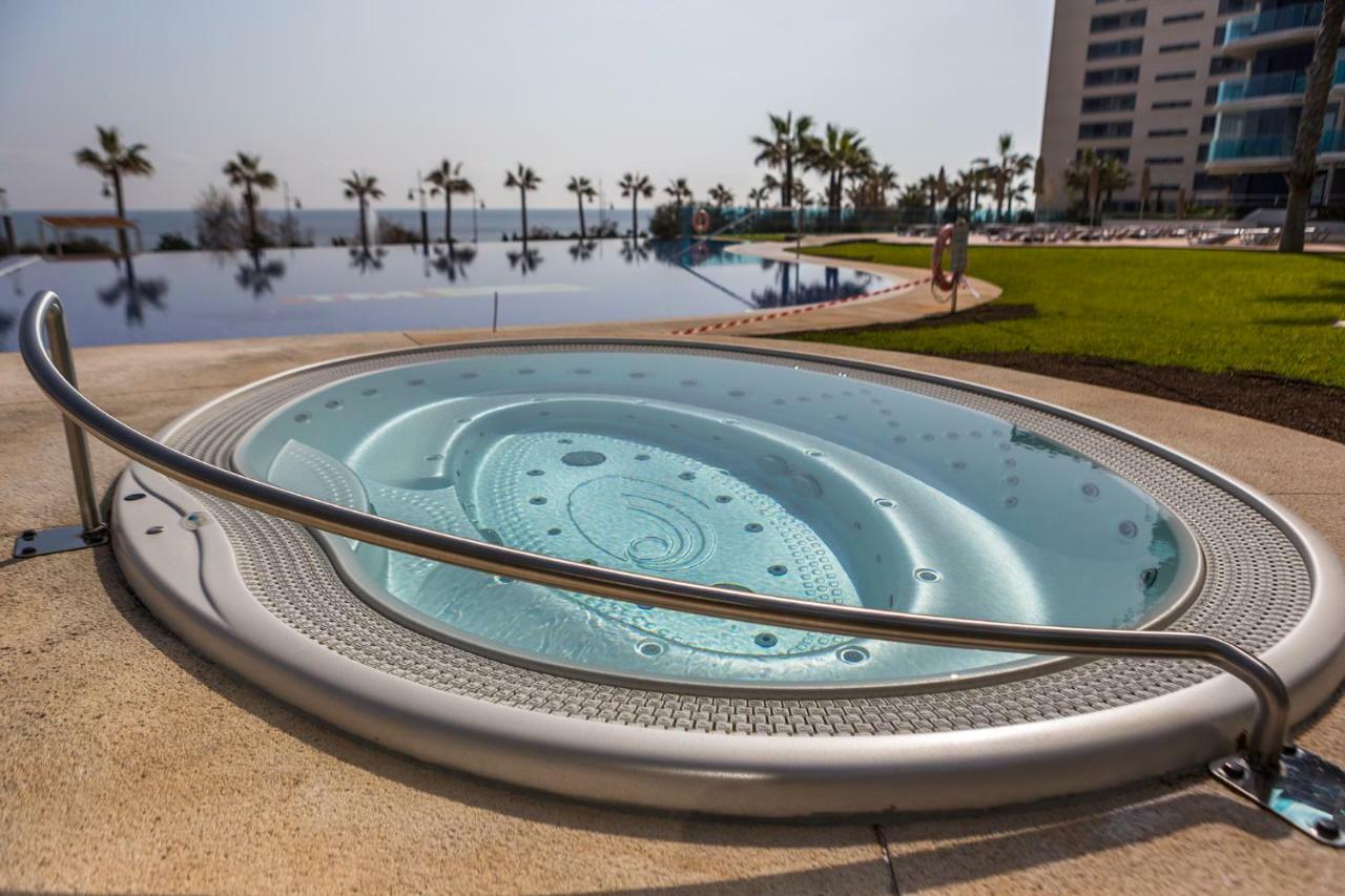 Apartamento Sea Senses Victoria Frente Al Mar Torrevieja Exterior photo